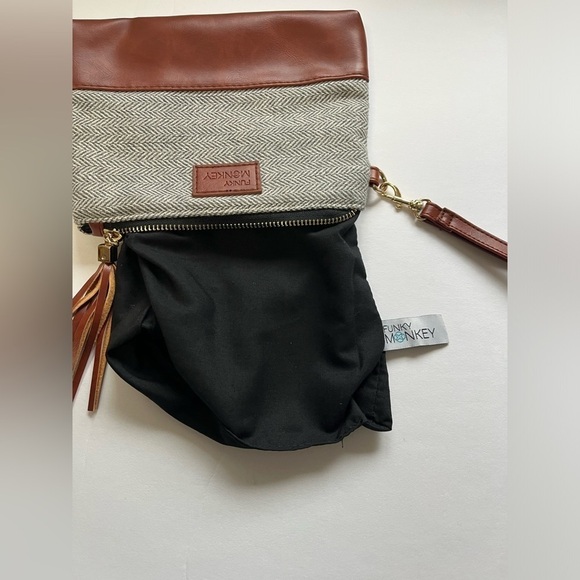 Funky Monkey Clutch Herringbone Gray & Faux Leather Purse 8.5”x6.5” Bag - Picture 4 of 6